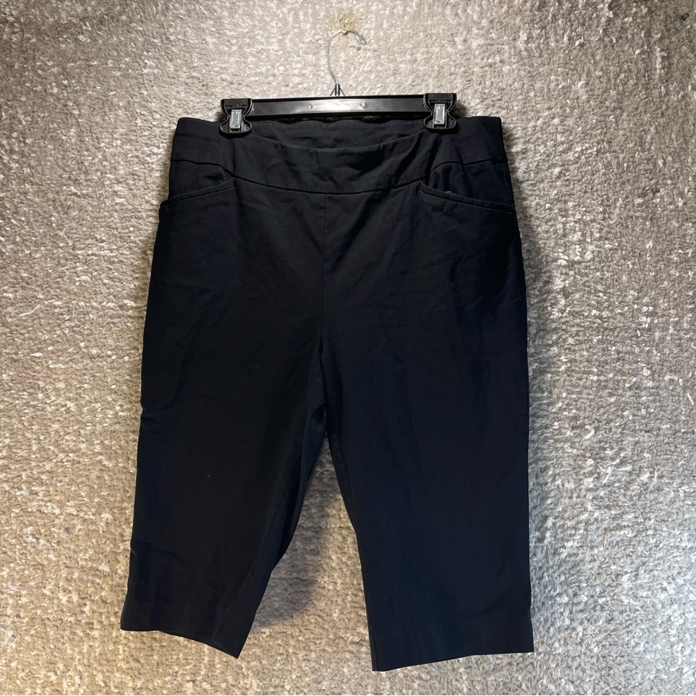 Perfect Stretch by Chicos Black Pull On Capri Size 2 Ankle Elastic Waist Rayon